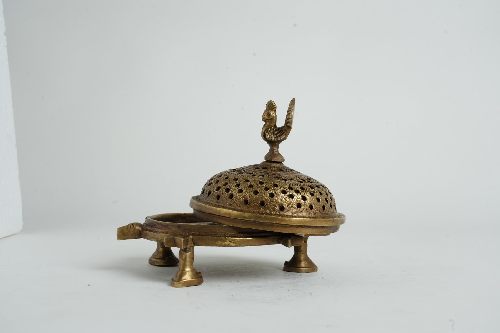 Charcoal Dhoop Burner with Decorative Lid - View 7