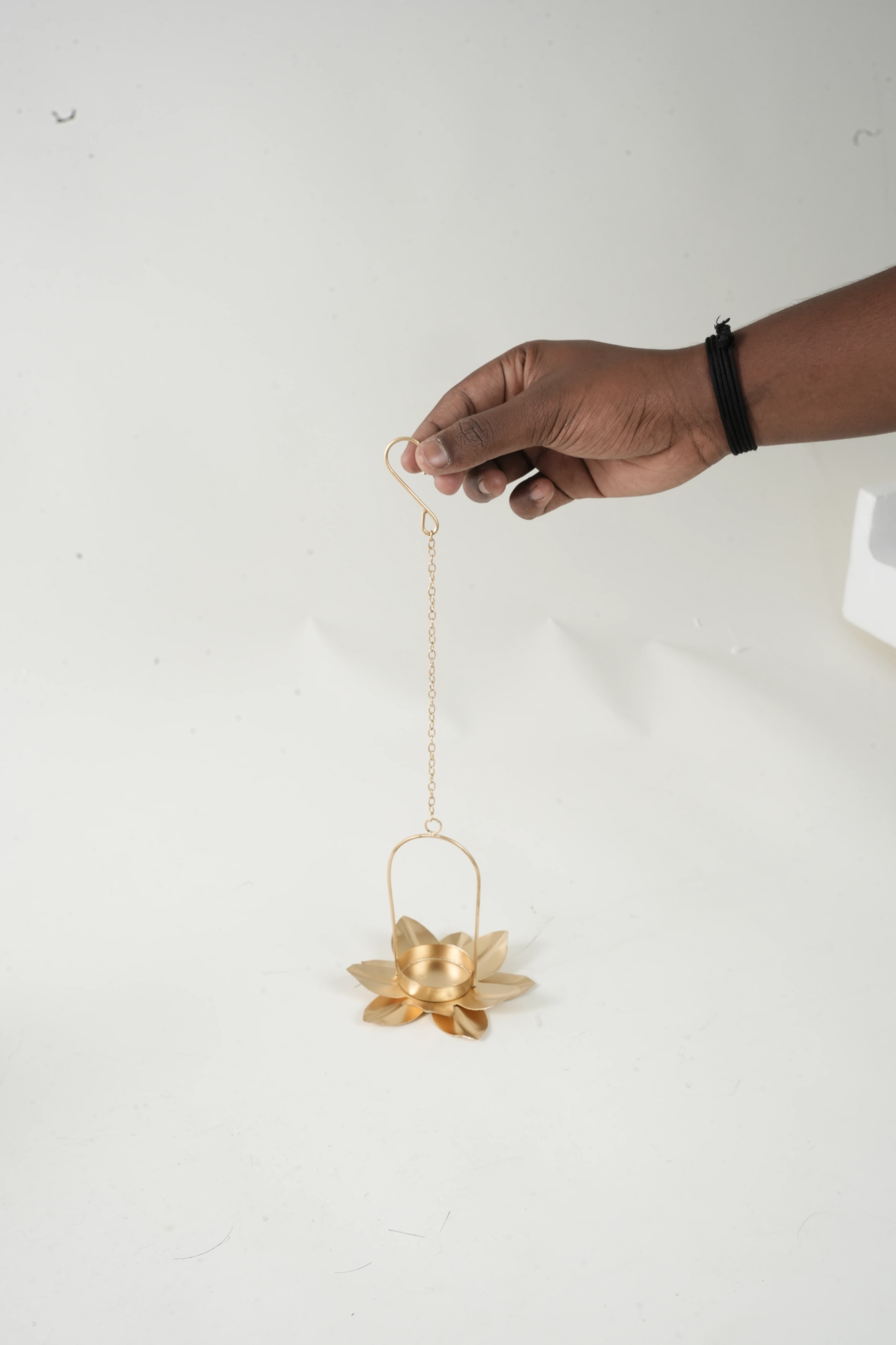 lotus hanging tealight holder